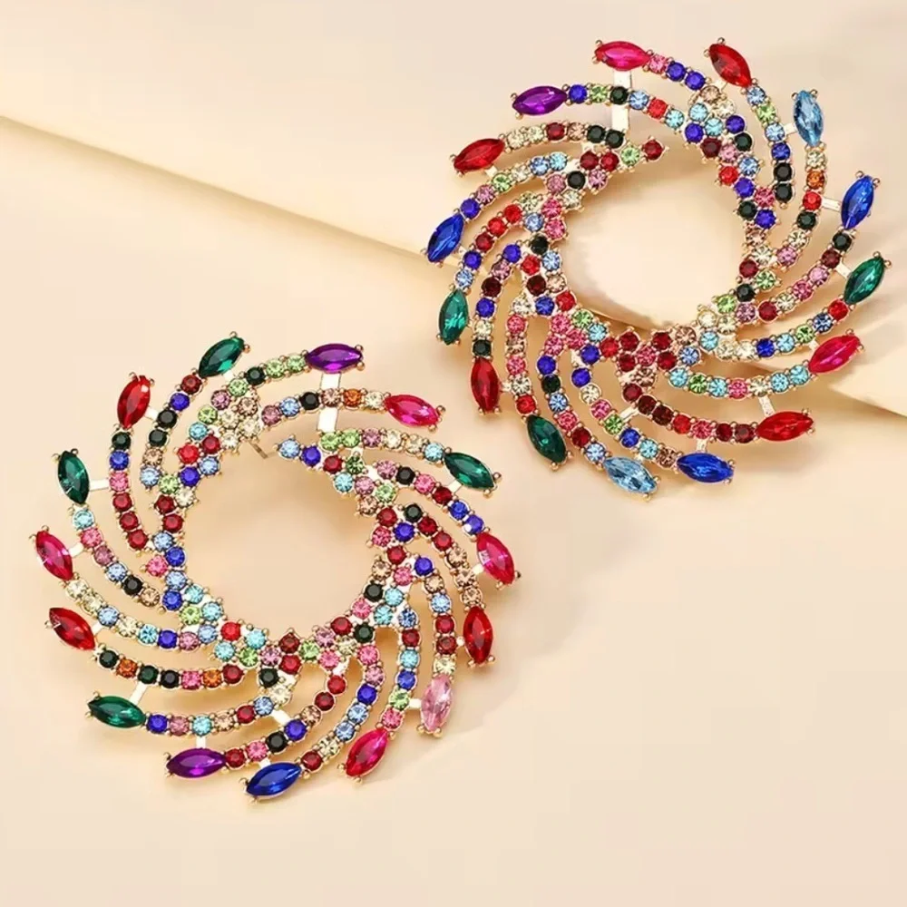 Luxury Shiny Round Spiral Twist Big Stud Earrings